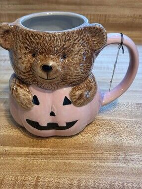 Bear & Pink Pumpkin NWT Large Coffee Mug